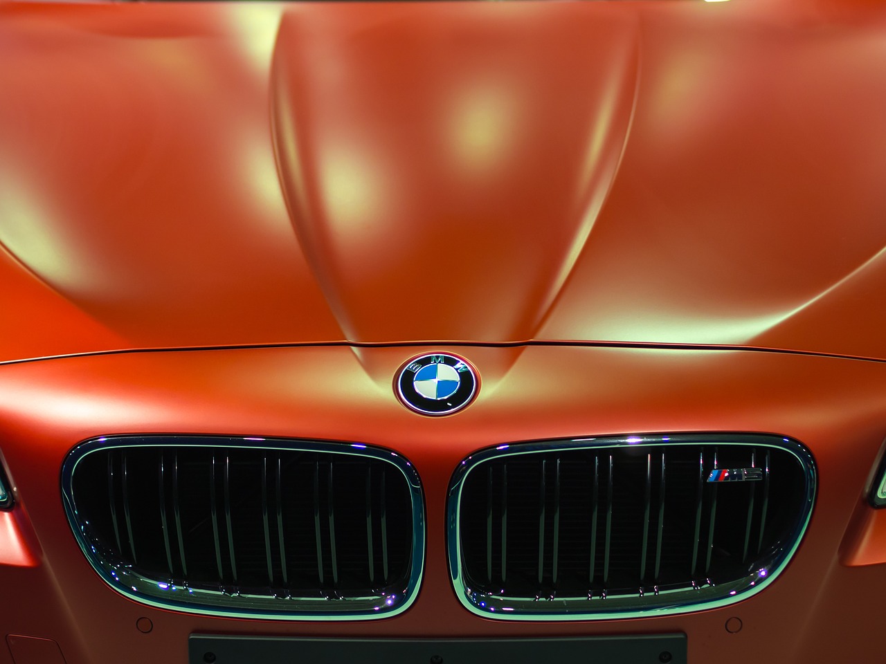 Image default