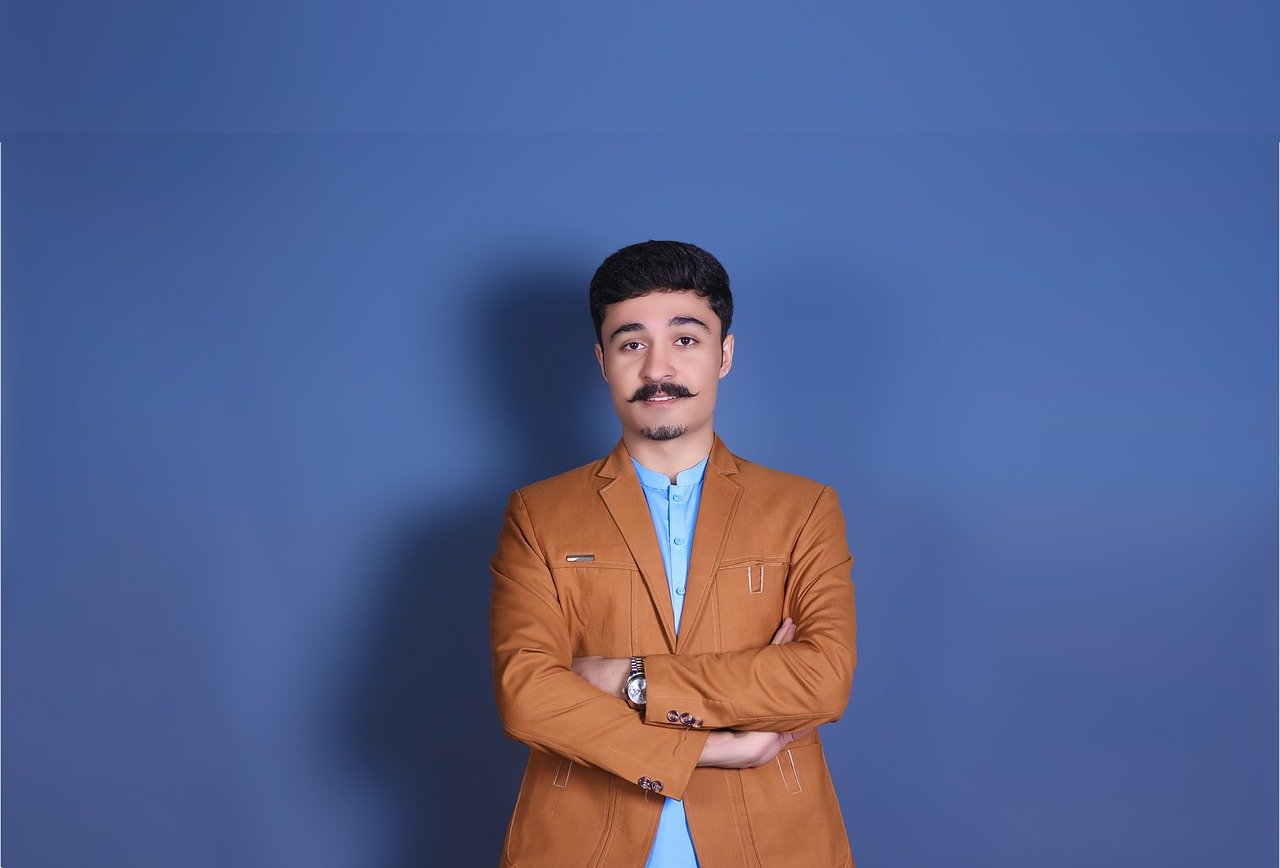 Image default